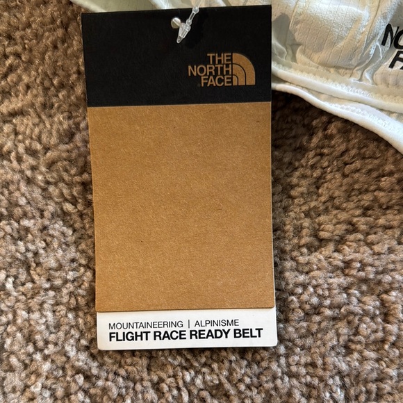 The North Face White and Black Run Belt - Picture 3 of 5